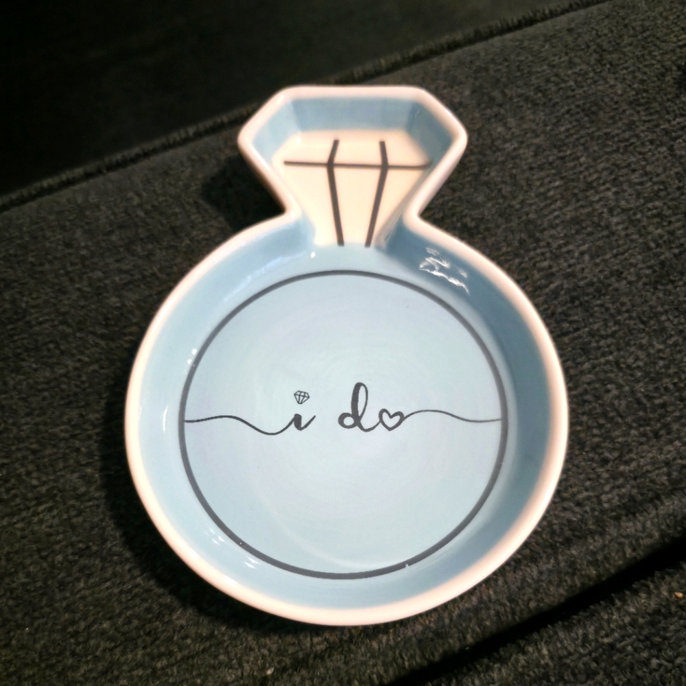 Blue Ring-Shaped Ring Dish